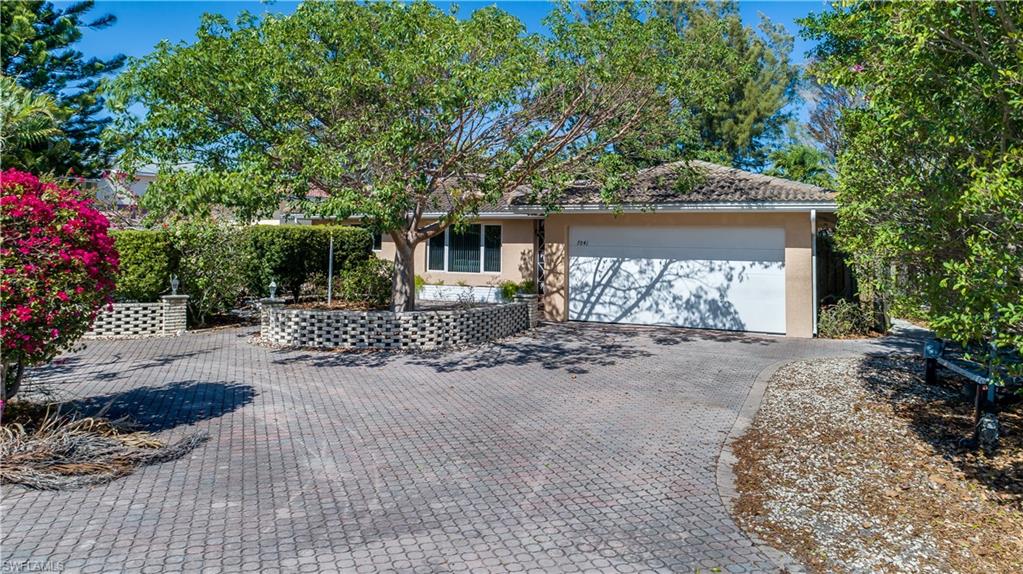 LAGUNA SHORES - Residential