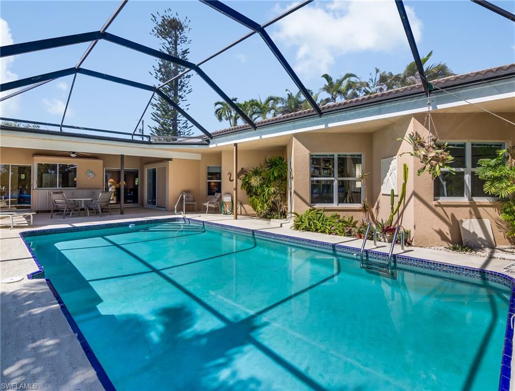 LAGUNA SHORES - Residential