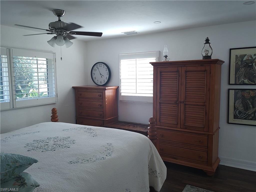 COLONIAL MANOR - Residential