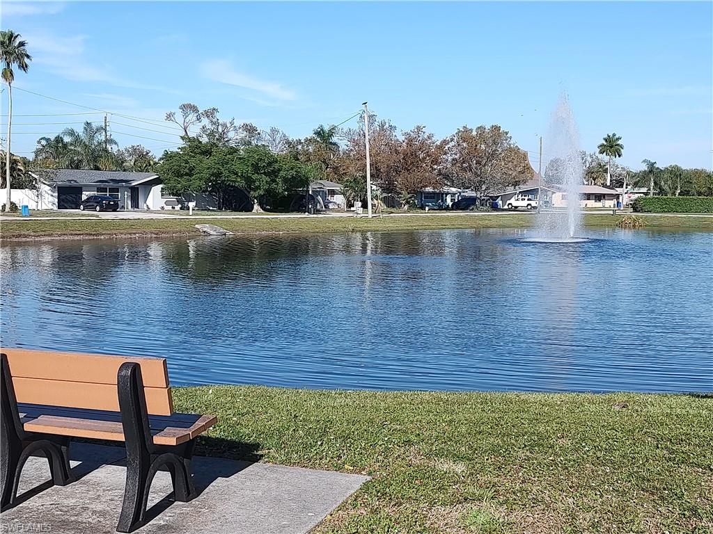 COLONIAL MANOR - Residential