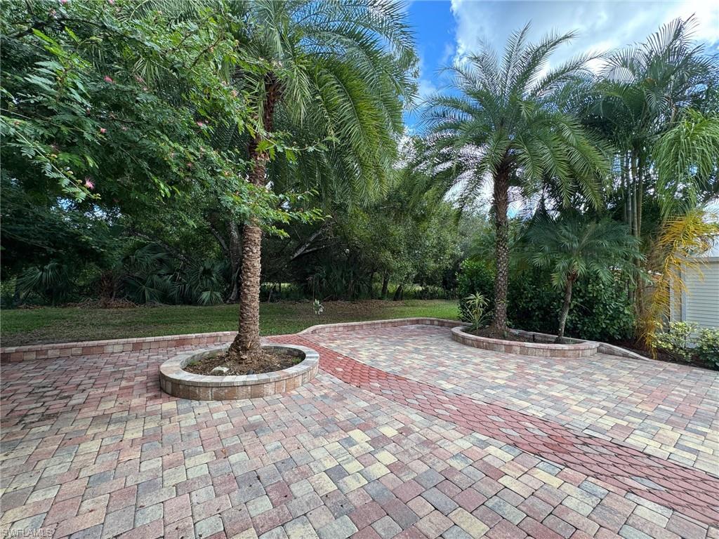 RIVERBEND MOTORCOACH RESORT - Land