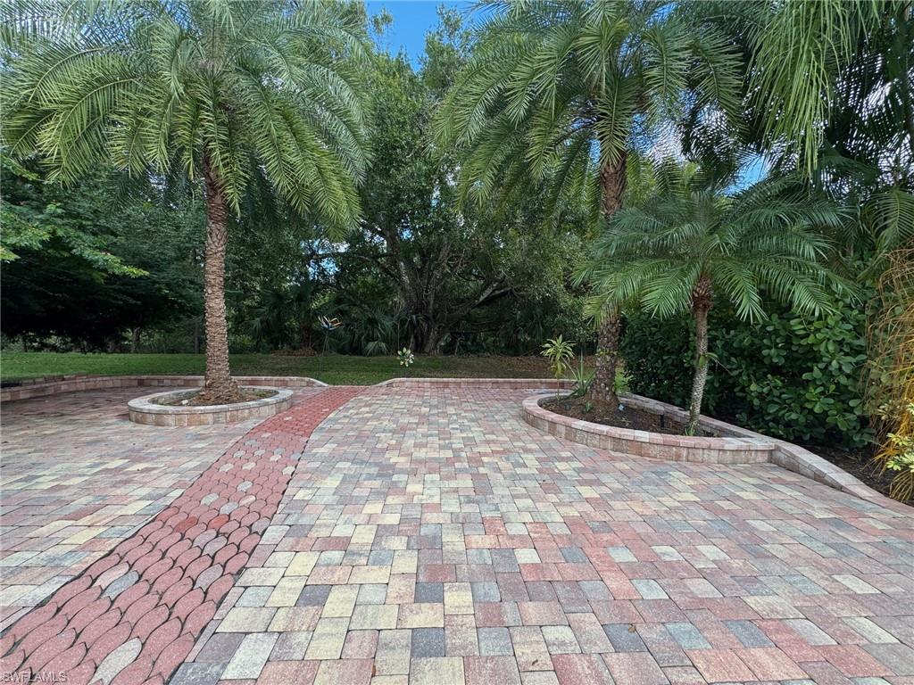 RIVERBEND MOTORCOACH RESORT - Land