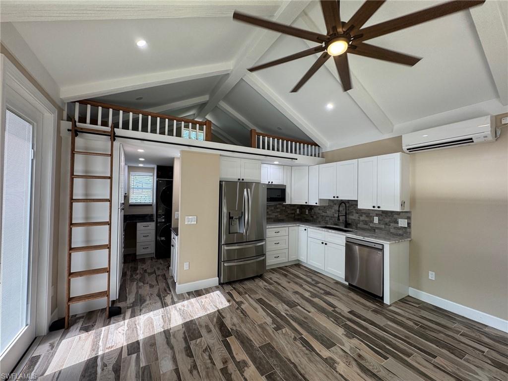 RIVERBEND MOTORCOACH RESORT - Land