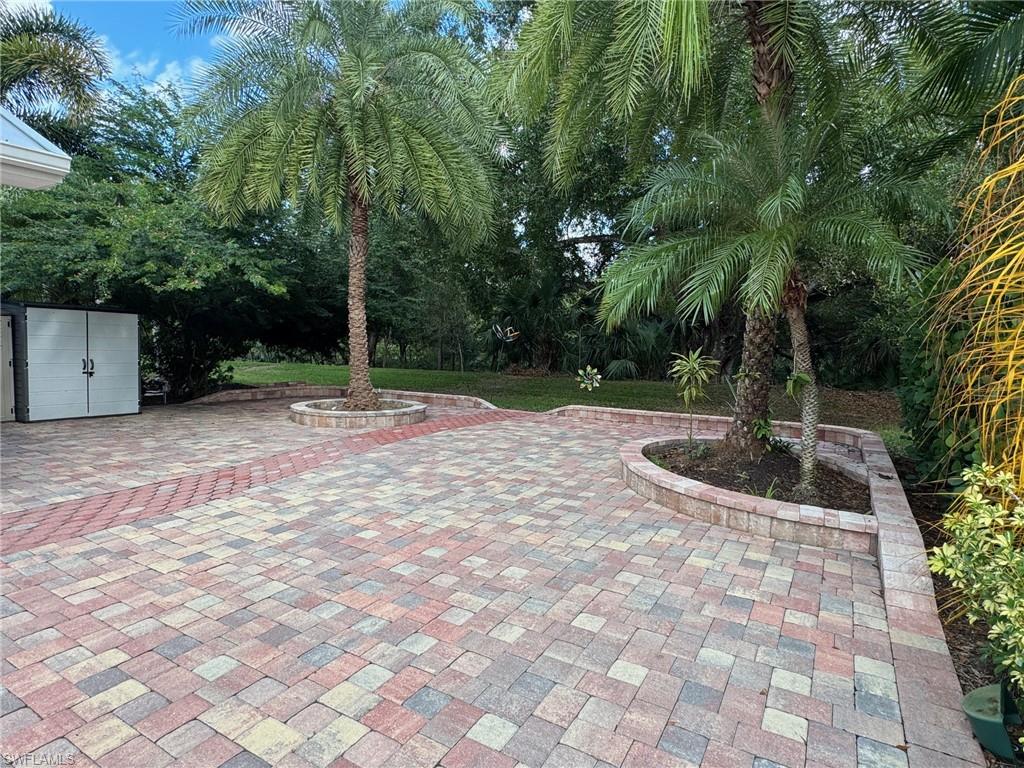 RIVERBEND MOTORCOACH RESORT - Land