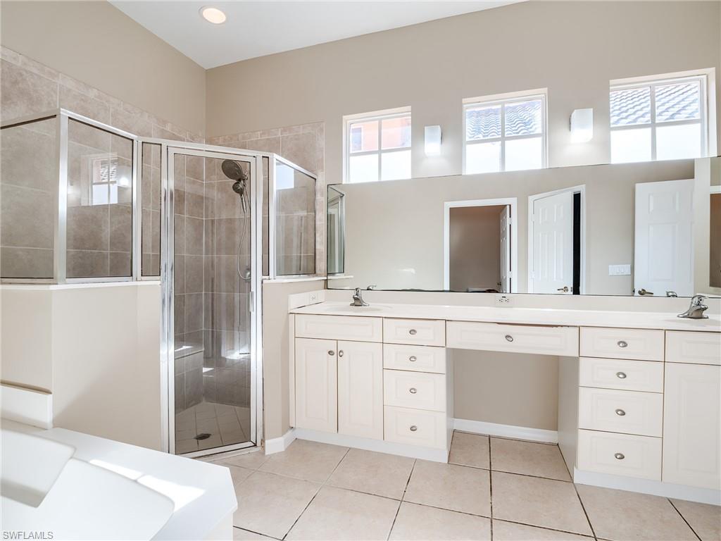 COTTAGES - Residential Lease