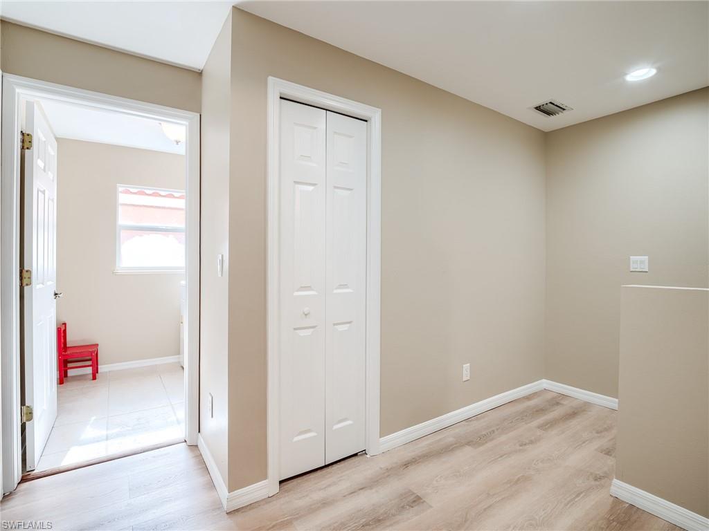 COTTAGES - Residential Lease