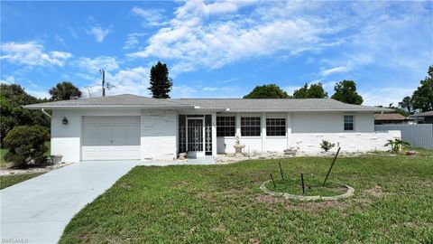 104 Waterview AVE LEHIGH ACRES FL 33936