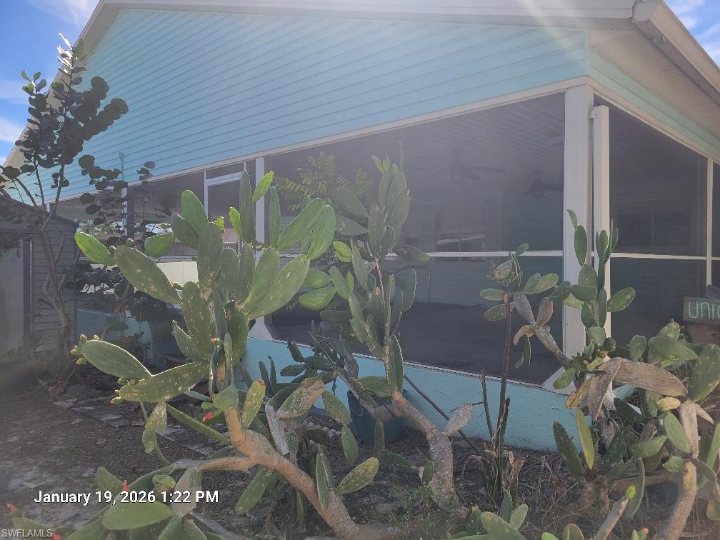 SAN CARLOS PARK - Residential