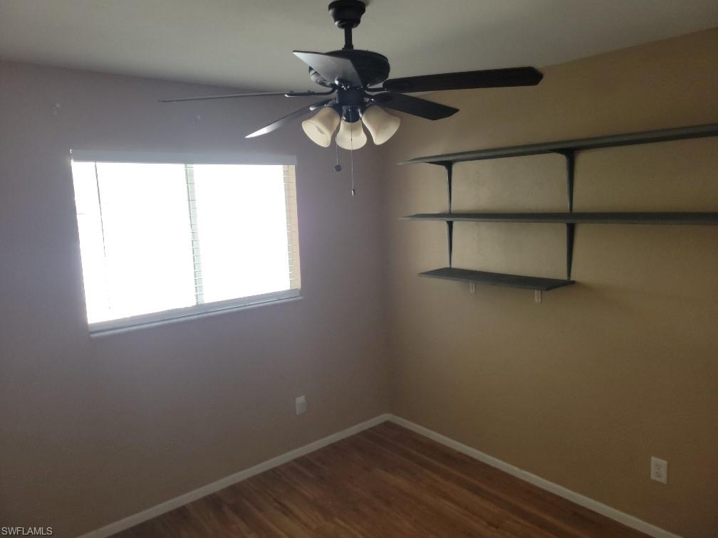 SAN CARLOS PARK - Residential