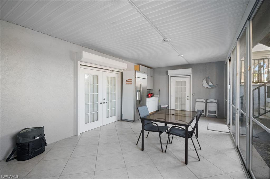 DOLPHIN COVE - Residential