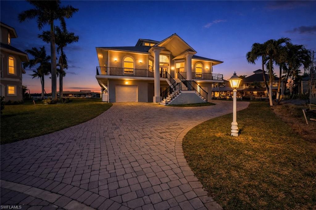 DOLPHIN COVE - Residential