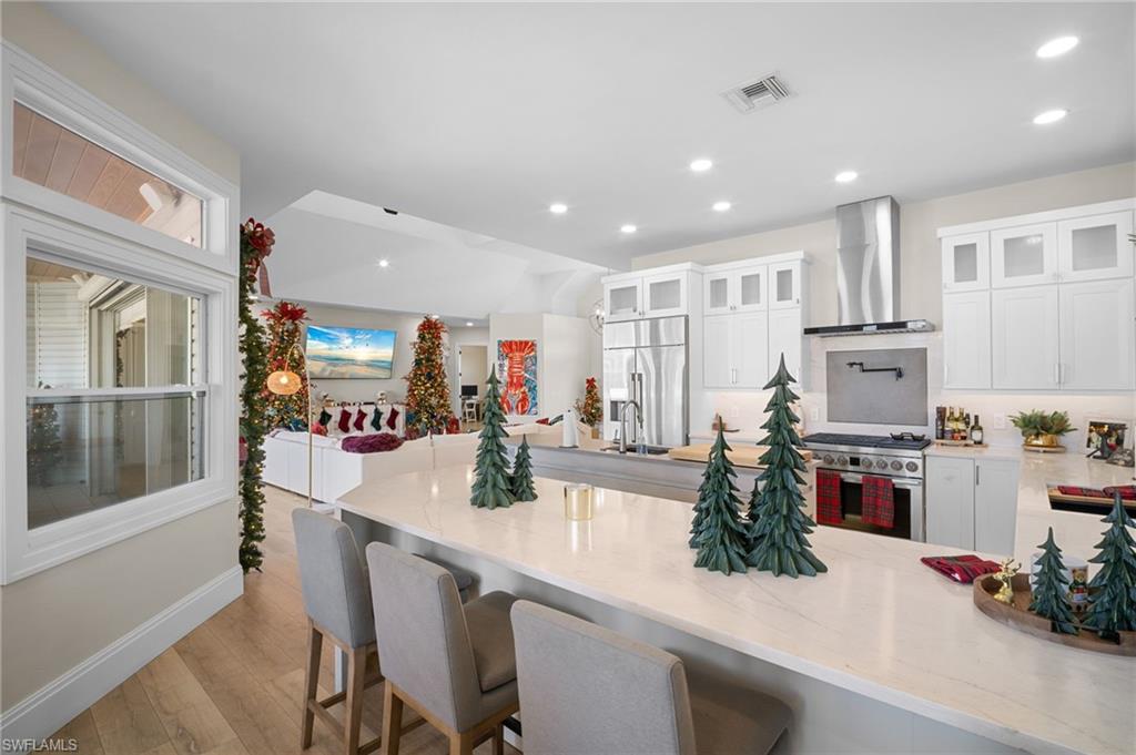 DOLPHIN COVE - Residential