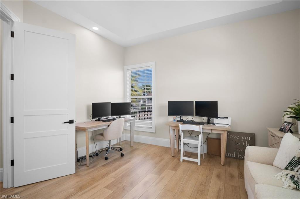 DOLPHIN COVE - Residential