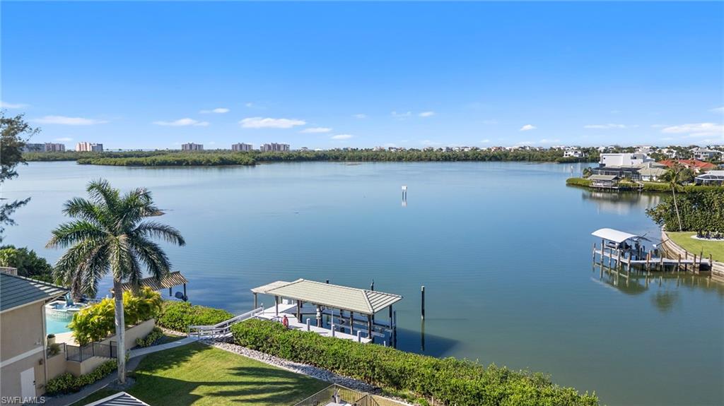 DOLPHIN COVE - Residential