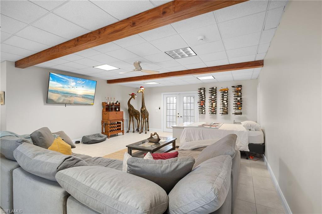 DOLPHIN COVE - Residential