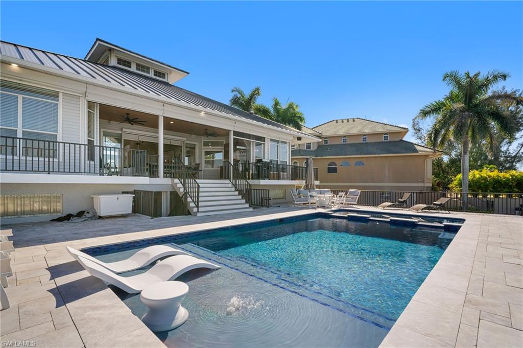 DOLPHIN COVE - Residential