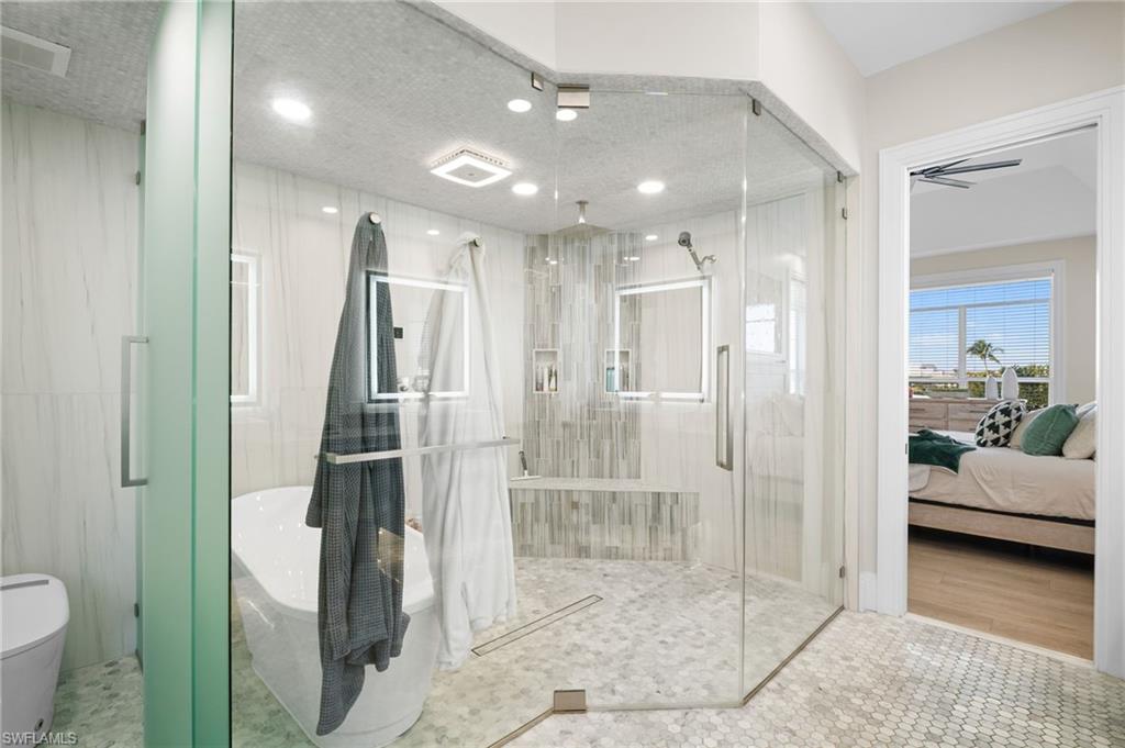 DOLPHIN COVE - Residential