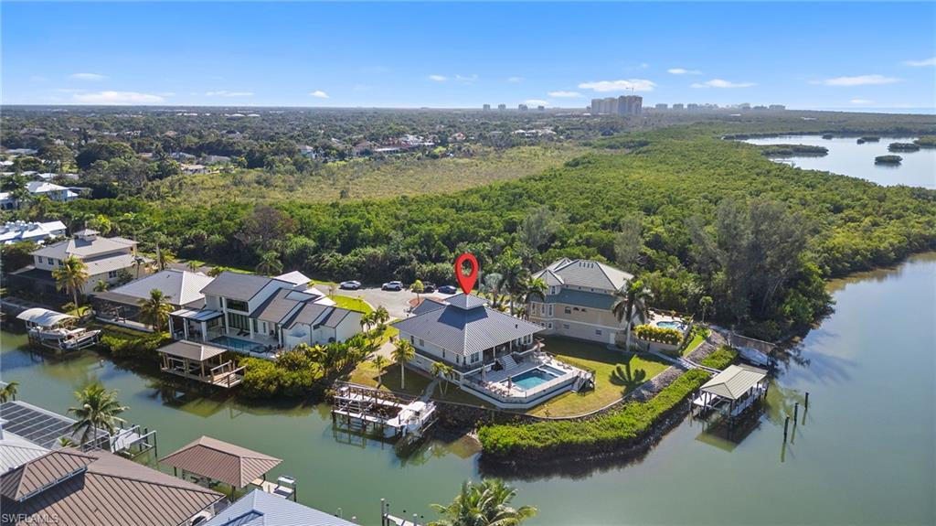 DOLPHIN COVE - Residential