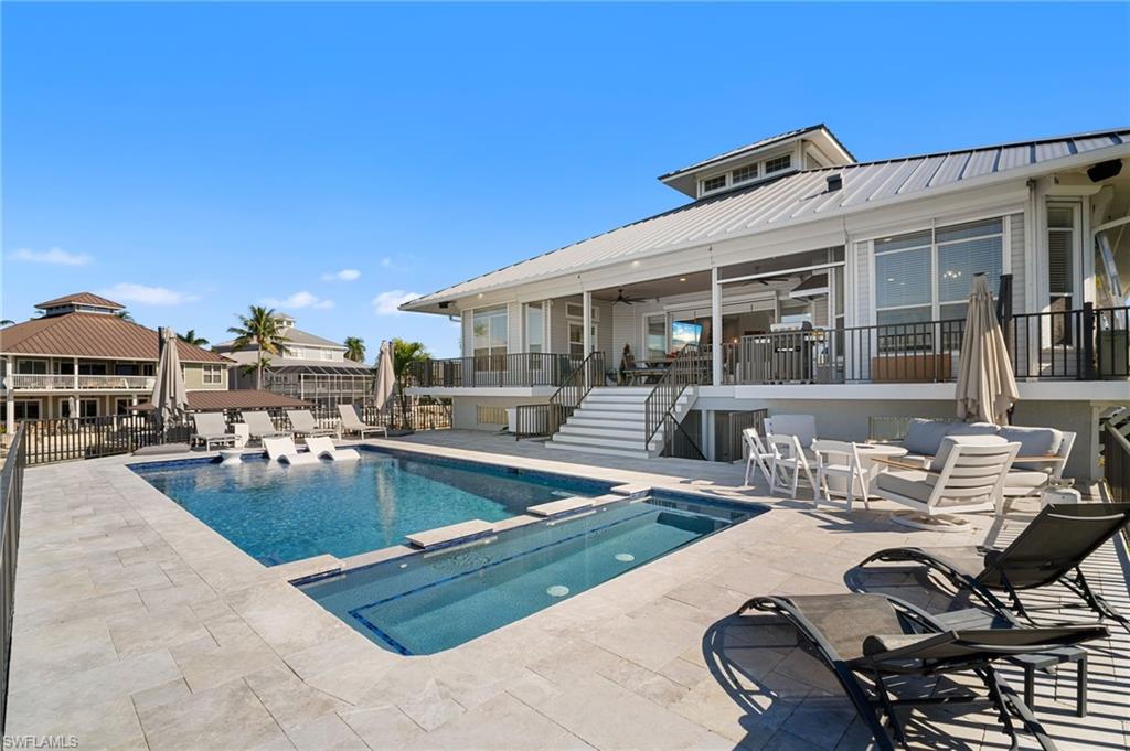 DOLPHIN COVE - Residential