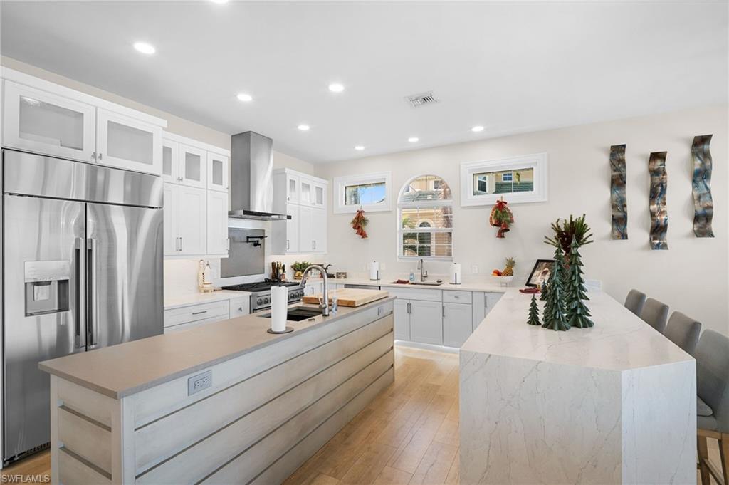 DOLPHIN COVE - Residential