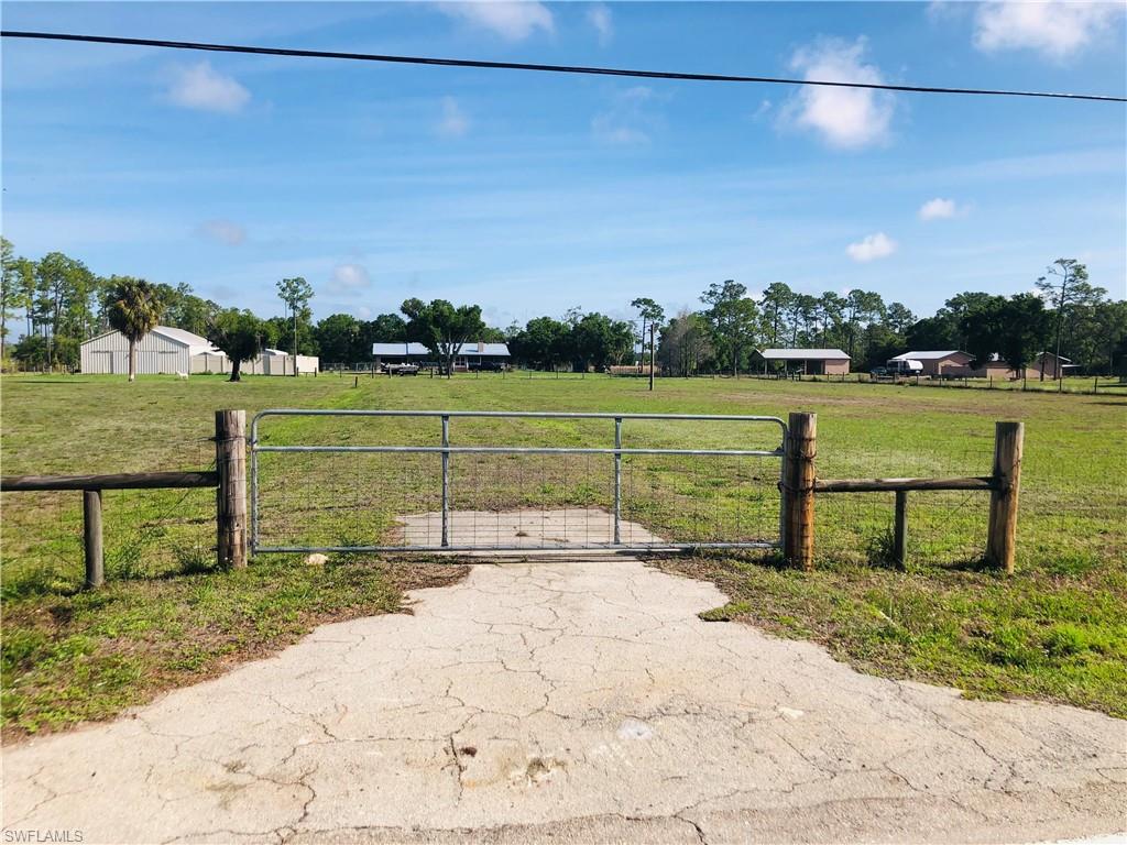 ACREAGE - Residential