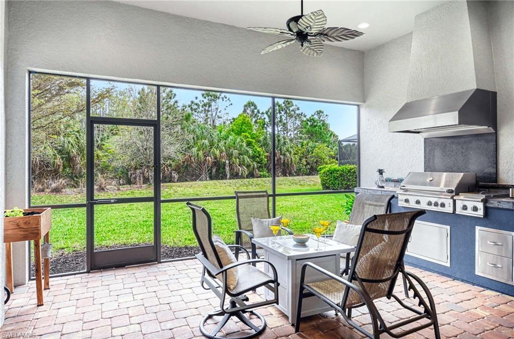 CORKSCREW SHORES - Residential