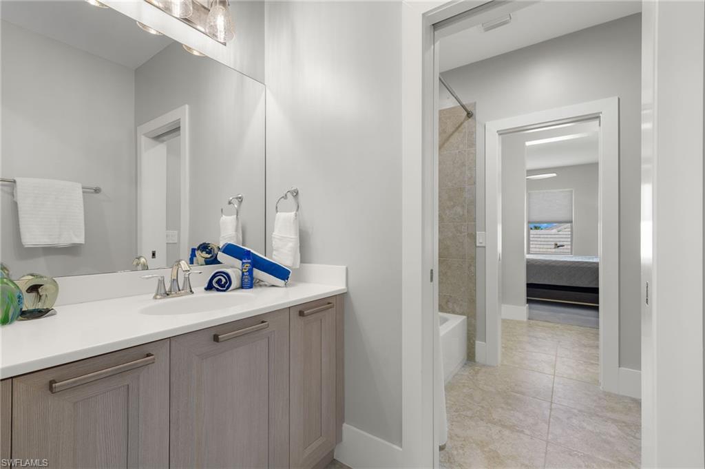 SPARROW CAY - Residential