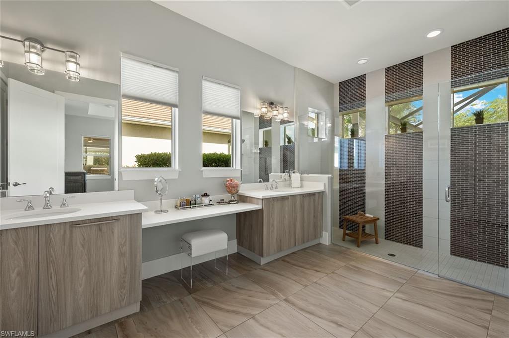 SPARROW CAY - Residential