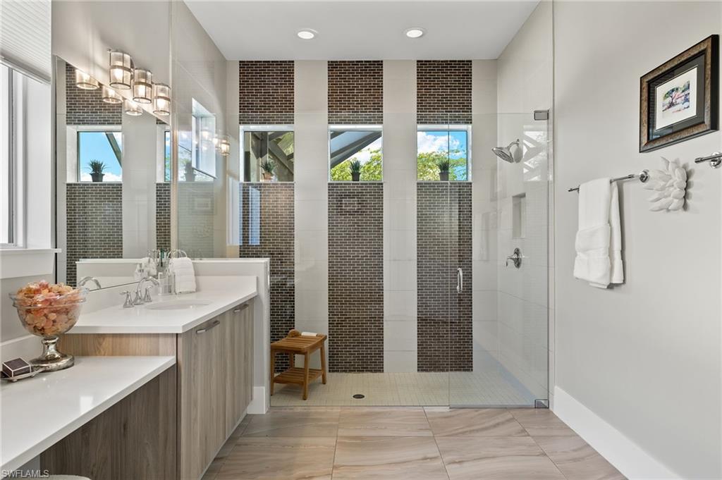 SPARROW CAY - Residential