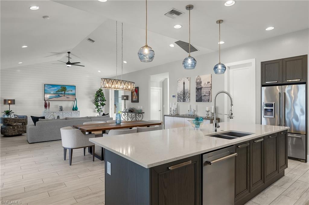 SPARROW CAY - Residential