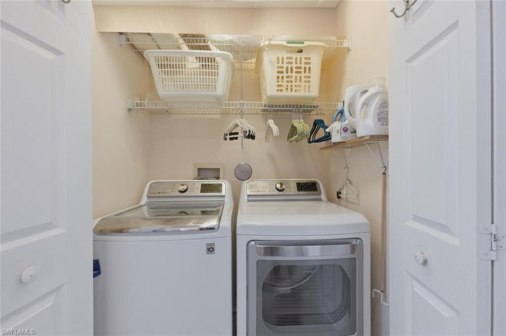 PIPERS GROVE - Residential