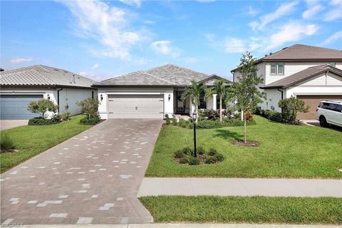 A home in ESTERO