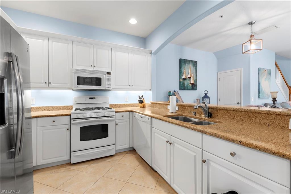 COTTONWOOD BEND - Residential