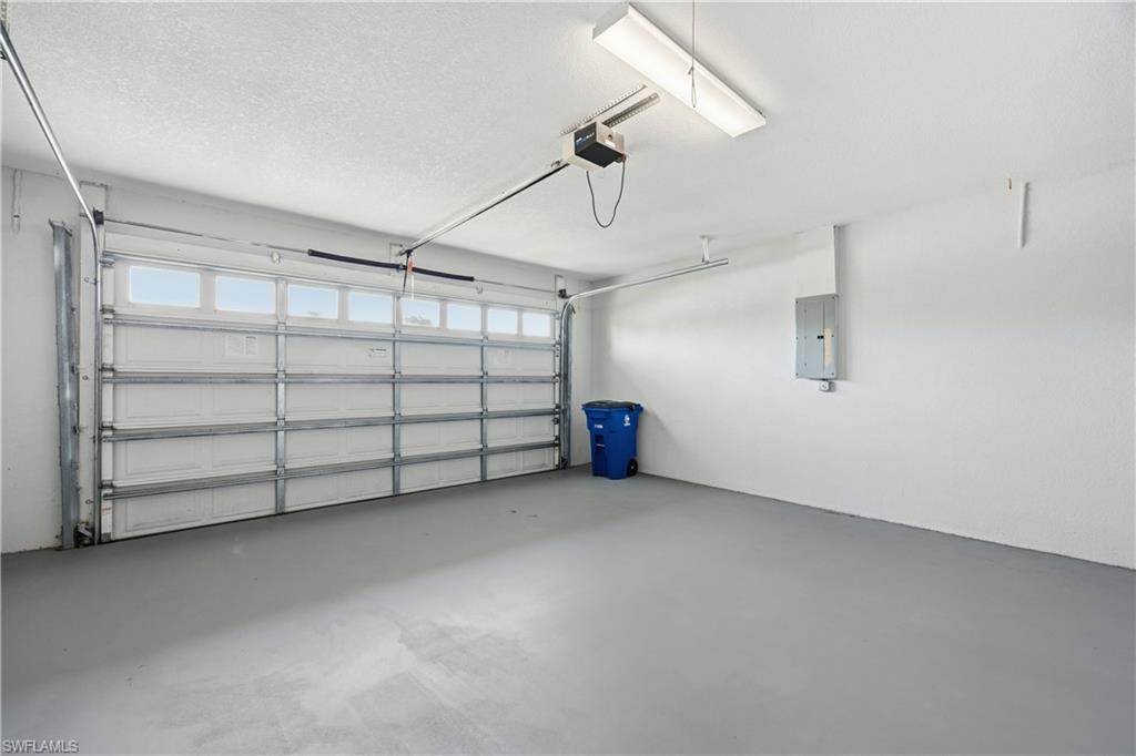 PINECREST - Residential