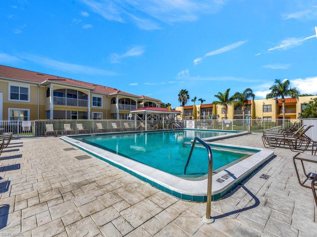 MAPLE GARDENS - Residential