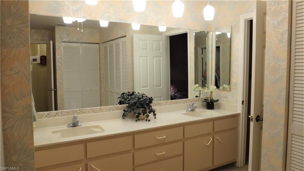 ROSE GARDEN VILLAS CONDO - Residential