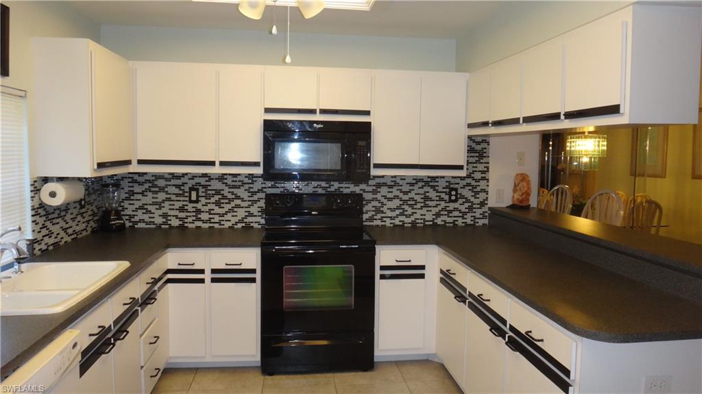 ROSE GARDEN VILLAS CONDO - Residential