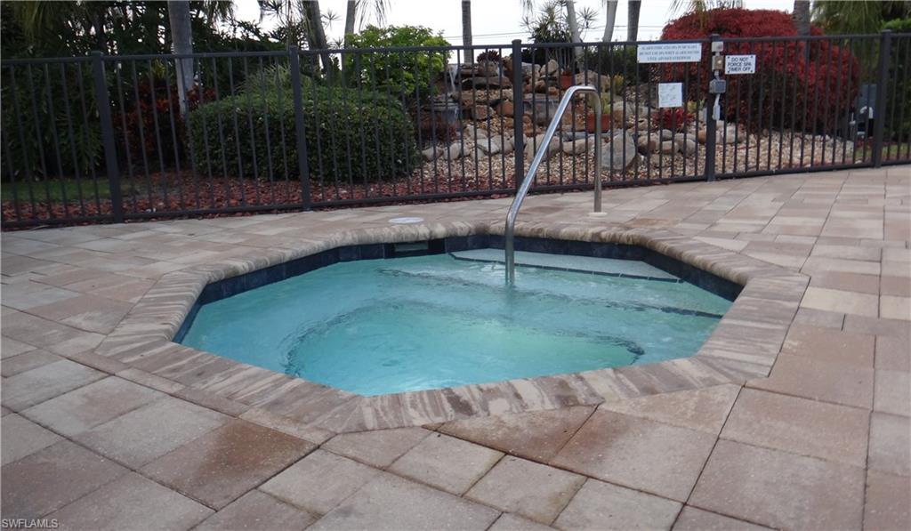 ROSE GARDEN VILLAS CONDO - Residential