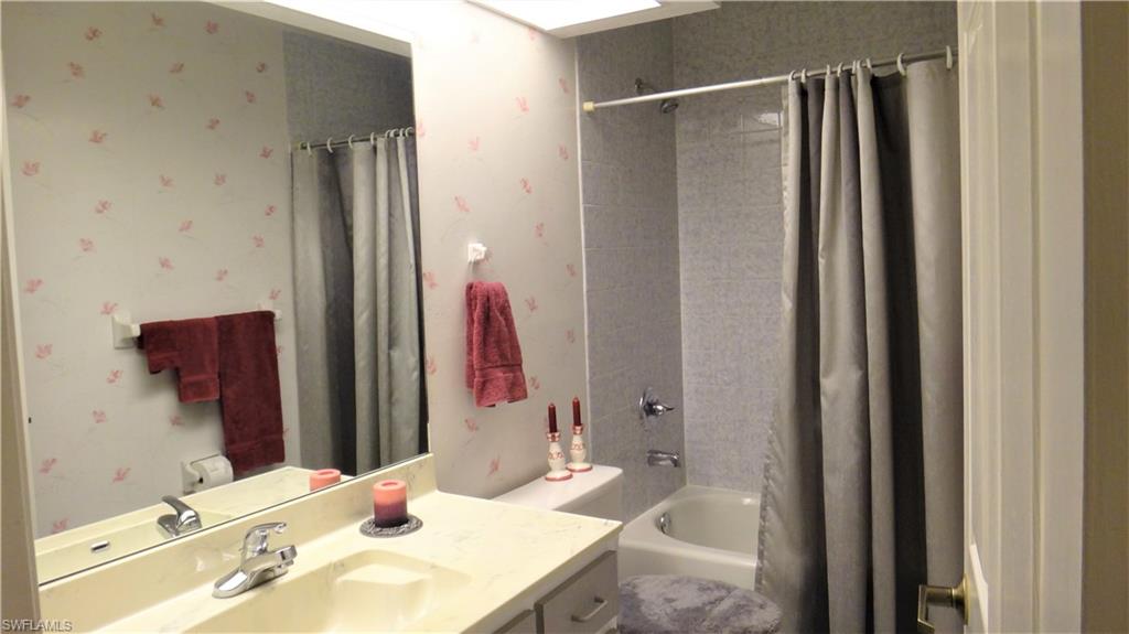 ROSE GARDEN VILLAS CONDO - Residential