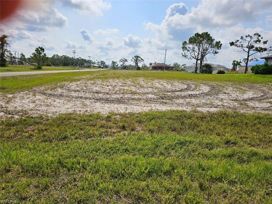 Build your dream home, your way, in one of Cape Coral's sought after neighborhoods. Vacant lot in quiet neighborhood, close to schools, shopping restaurants and Coral Oaks Golf Course.