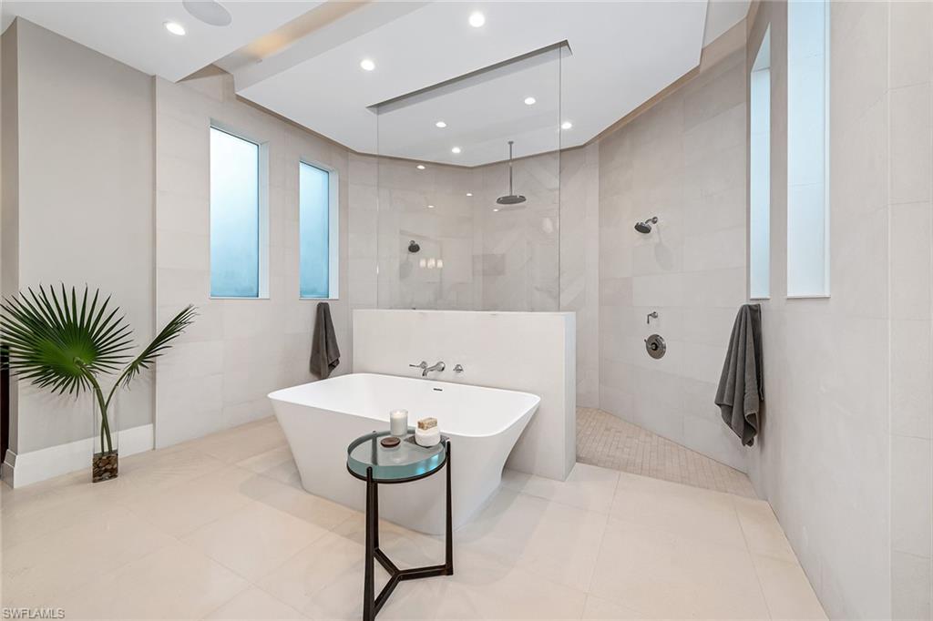 PINE RIDGE - Residential