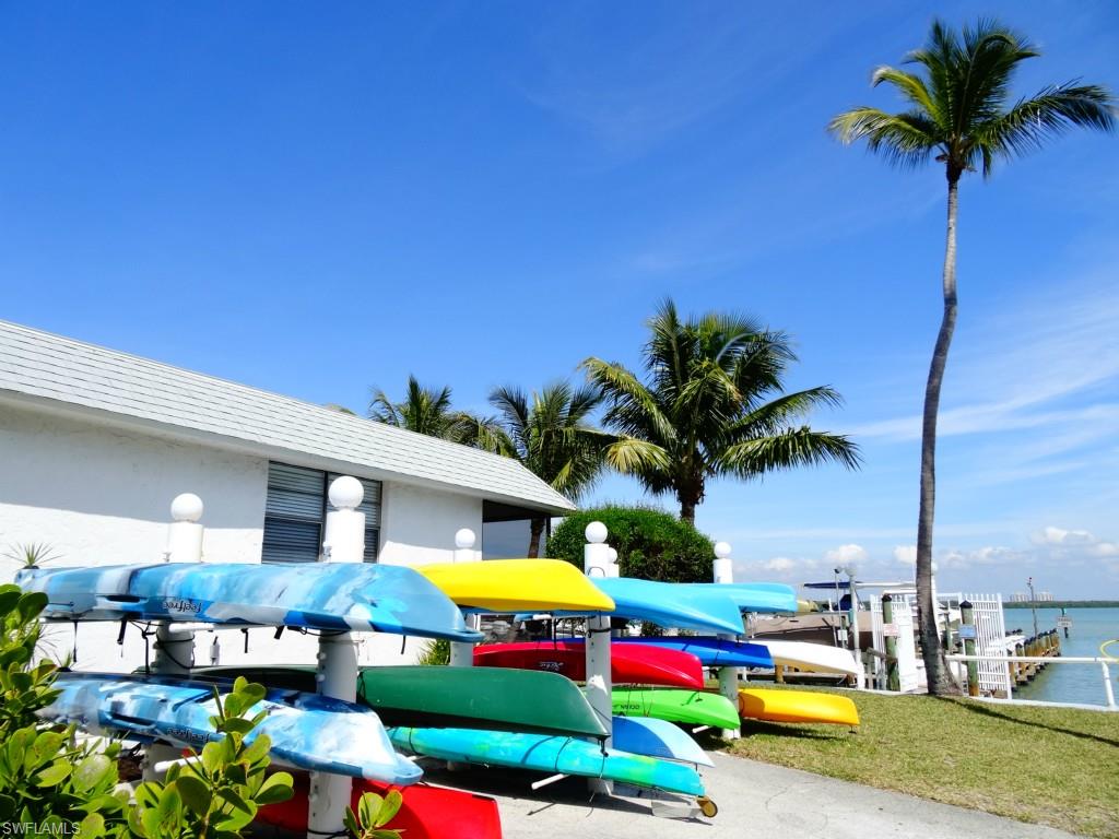MARINA TOWERS & YACHT CLUB - Residential
