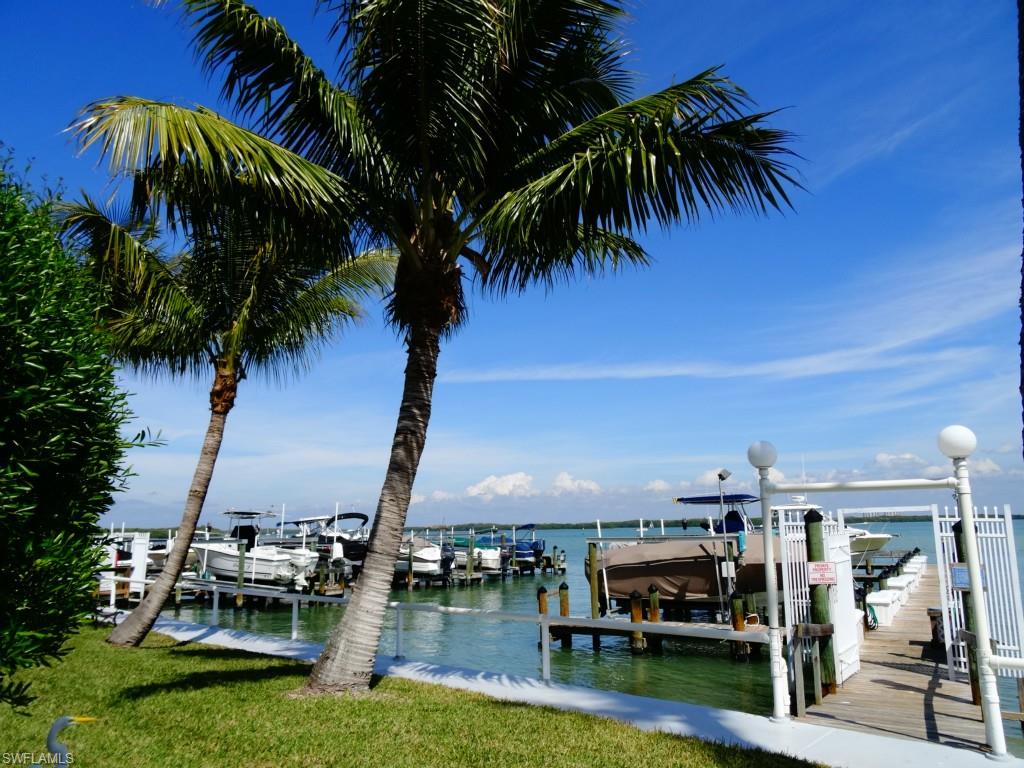 MARINA TOWERS & YACHT CLUB - Residential