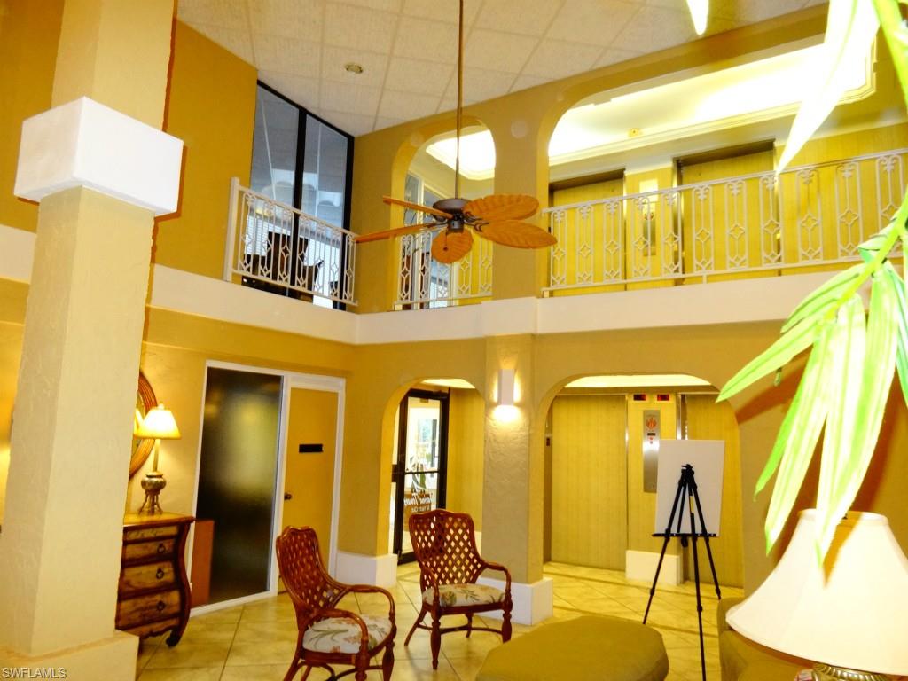 MARINA TOWERS & YACHT CLUB - Residential