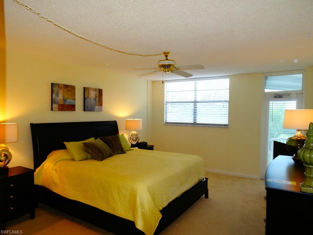 MARINA TOWERS & YACHT CLUB - Residential