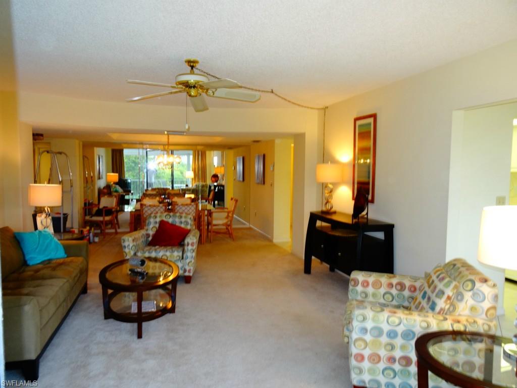 MARINA TOWERS & YACHT CLUB - Residential