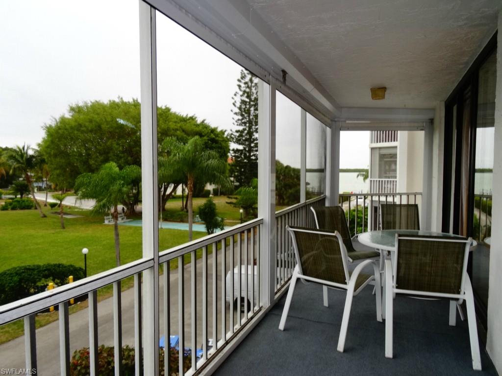 MARINA TOWERS & YACHT CLUB - Residential