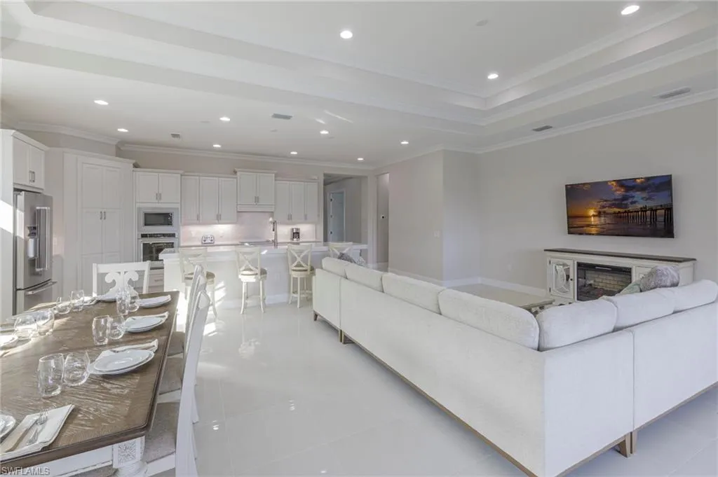 Naples, Florida 34113, United States, 4 Bedrooms Bedrooms, ,4 BathroomsBathrooms,Residential,Active,2621