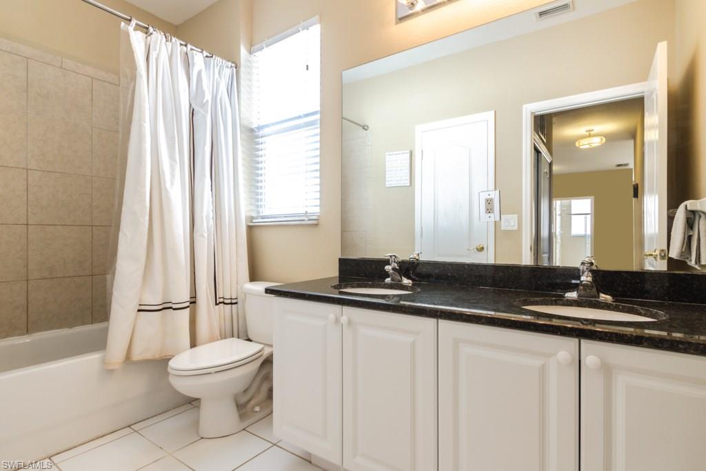 OLYMPIA POINTE - Residential