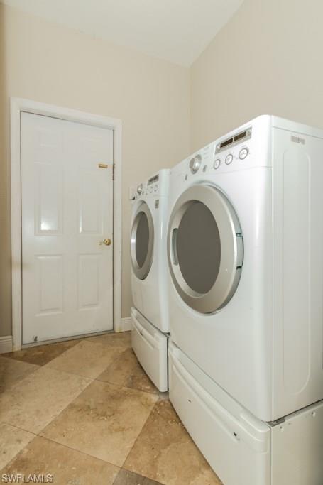 OLYMPIA POINTE - Residential